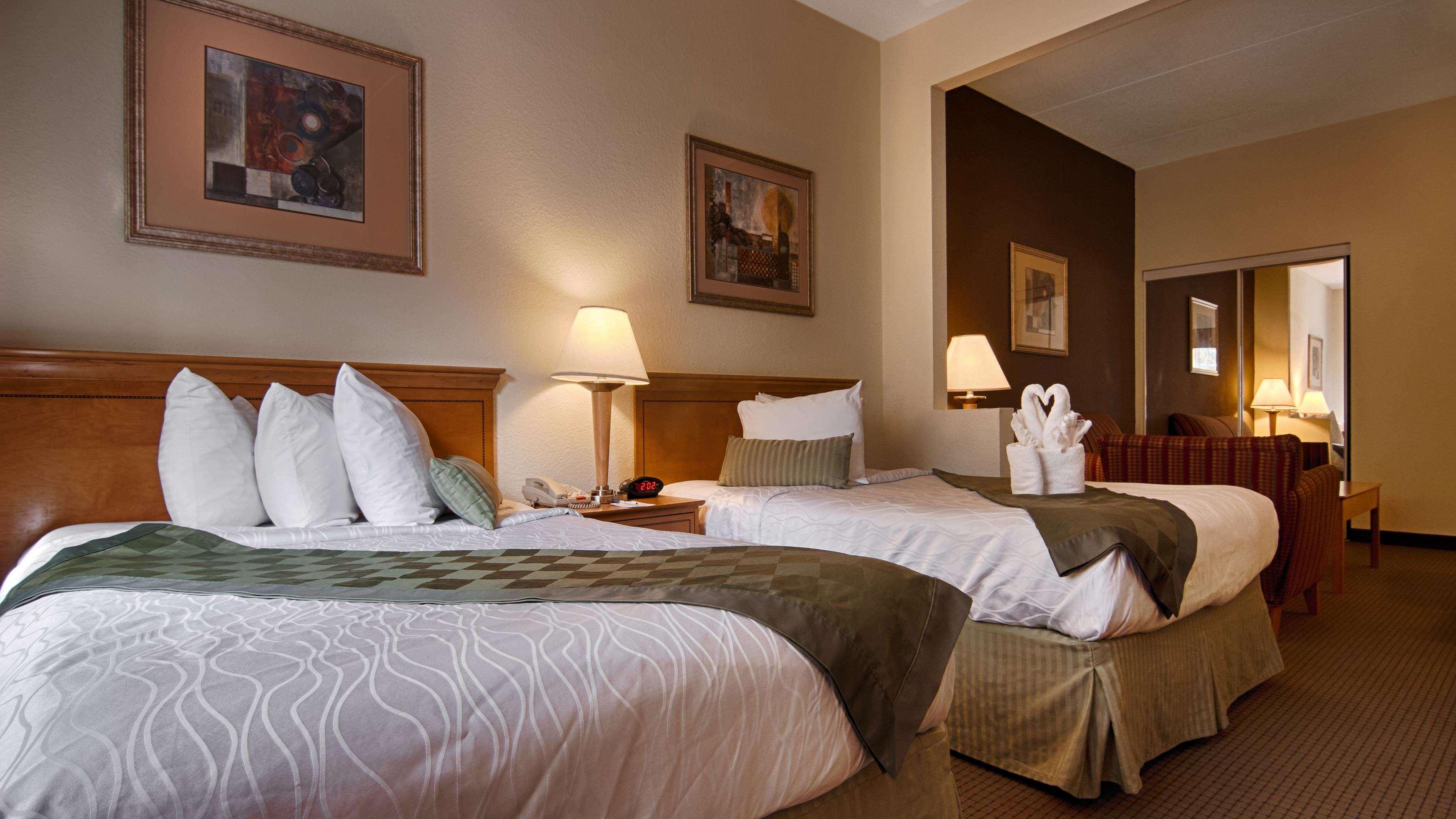 Best Western Plus Newport News Exterior photo