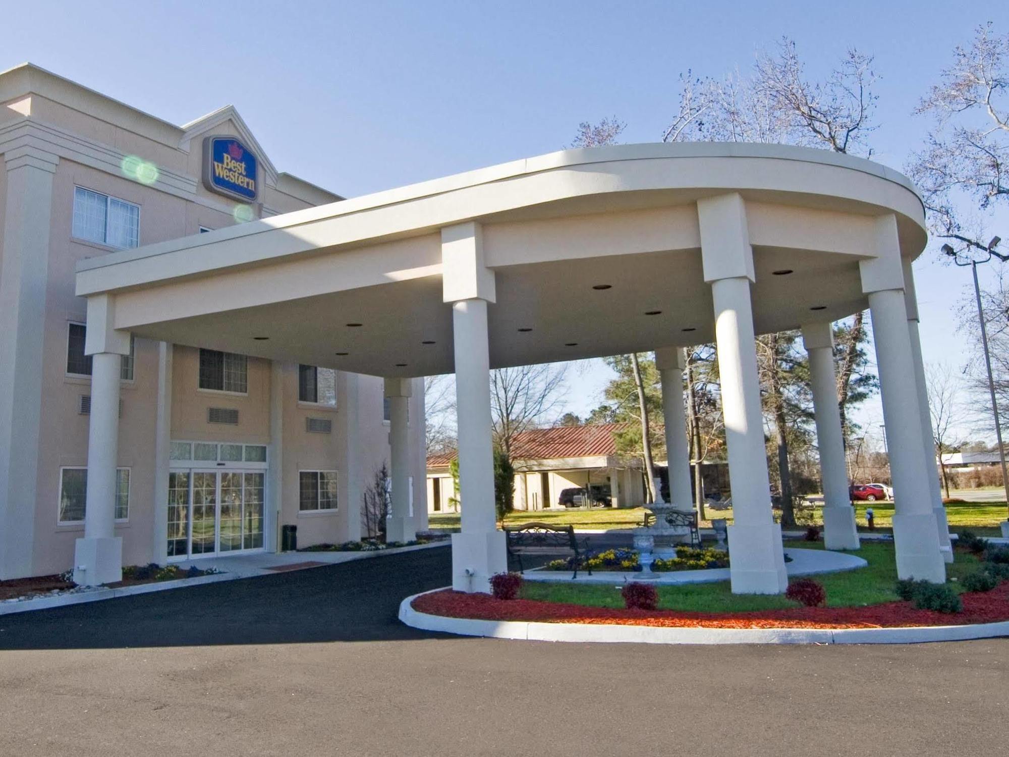Best Western Plus Newport News Exterior photo